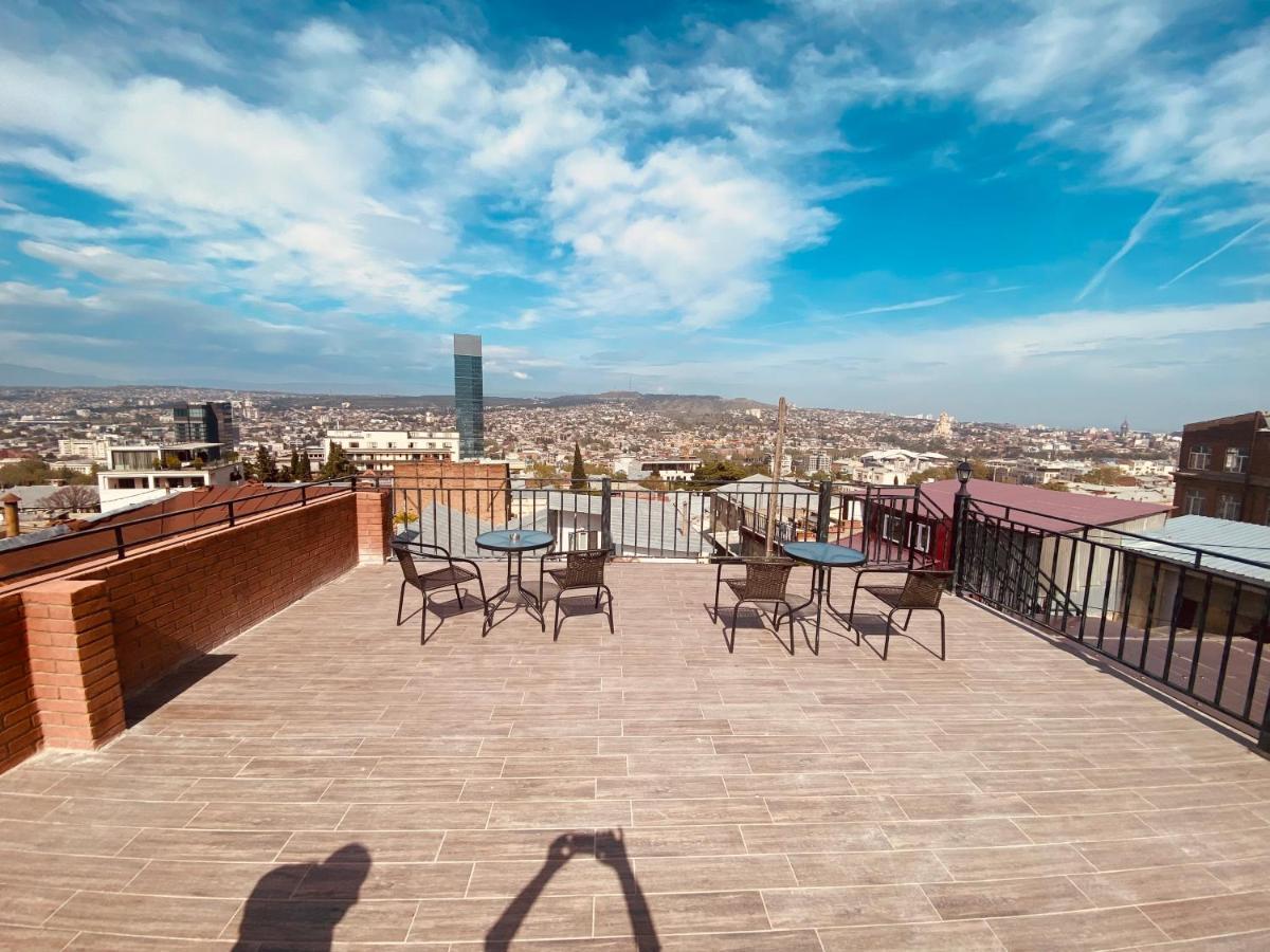 9 Borbalo Street Apartment With Terrace Tbilisi Exteriör bild