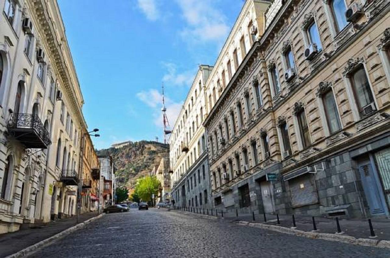 9 Borbalo Street Apartment With Terrace Tbilisi Exteriör bild